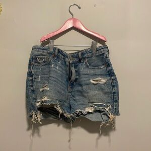 Cutoff denim shorts